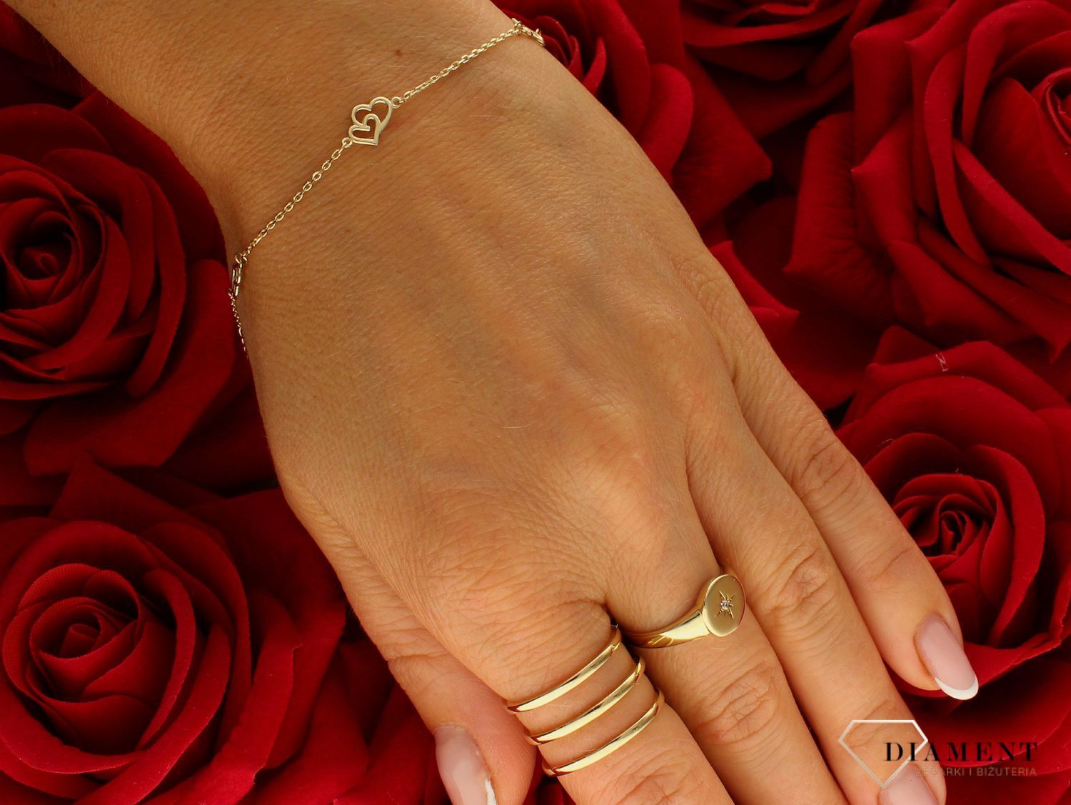 Złota bransoletka damska 375 celebrytka z serduszkami BR 7282 375. Złota bransoletka damska. Złota bransoletka próby 375. Bransoletka złota damska delikatna celebrytka. Bransoletka złota celebrytka idealna na prezent .jpg